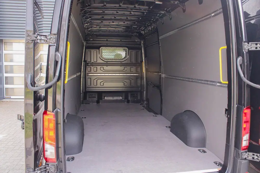 Volkswagen Crafter 35 2.0 TDI 140pk L4H3 uit 2024, foto 20
