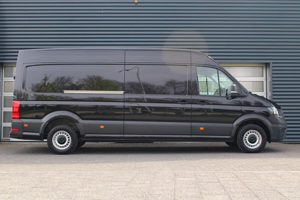 Volkswagen Crafter 35 2.0 TDI 140pk L4H3 uit 2024, foto 3