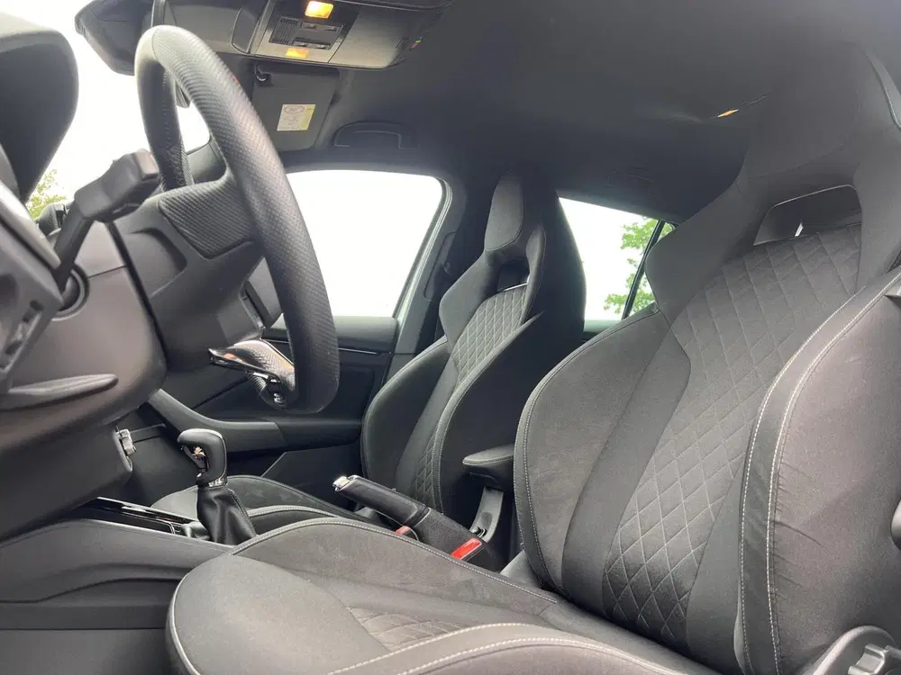Skoda Kamiq 1.0 TSI Automaat sportstoelen stoelverw uit 2022, foto 18