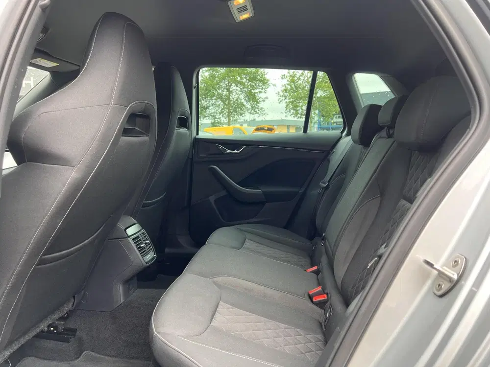 Skoda Kamiq 1.0 TSI Automaat sportstoelen stoelverw uit 2022, foto 19