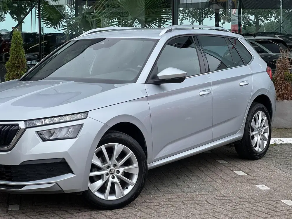 Skoda Kamiq 1.0 TSI Automaat sportstoelen stoelverw uit 2022, foto 3