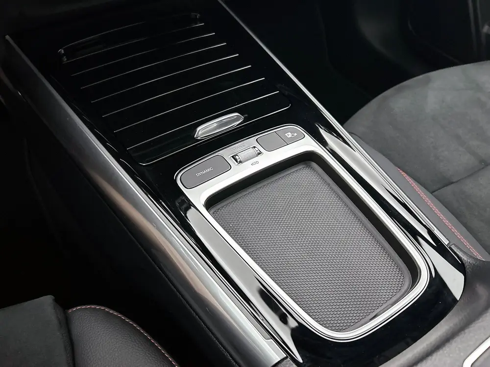 Mercedes-Benz B-Klasse 250 e Business Solution AMG uit 2025, foto 12