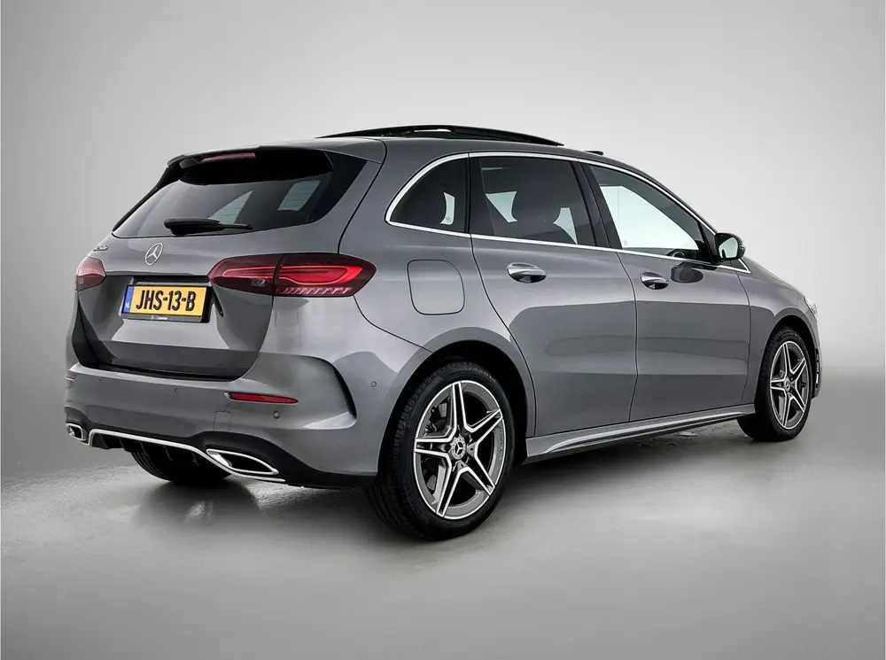 Mercedes-Benz B-Klasse 250 e Business Solution AMG uit 2025, foto 2