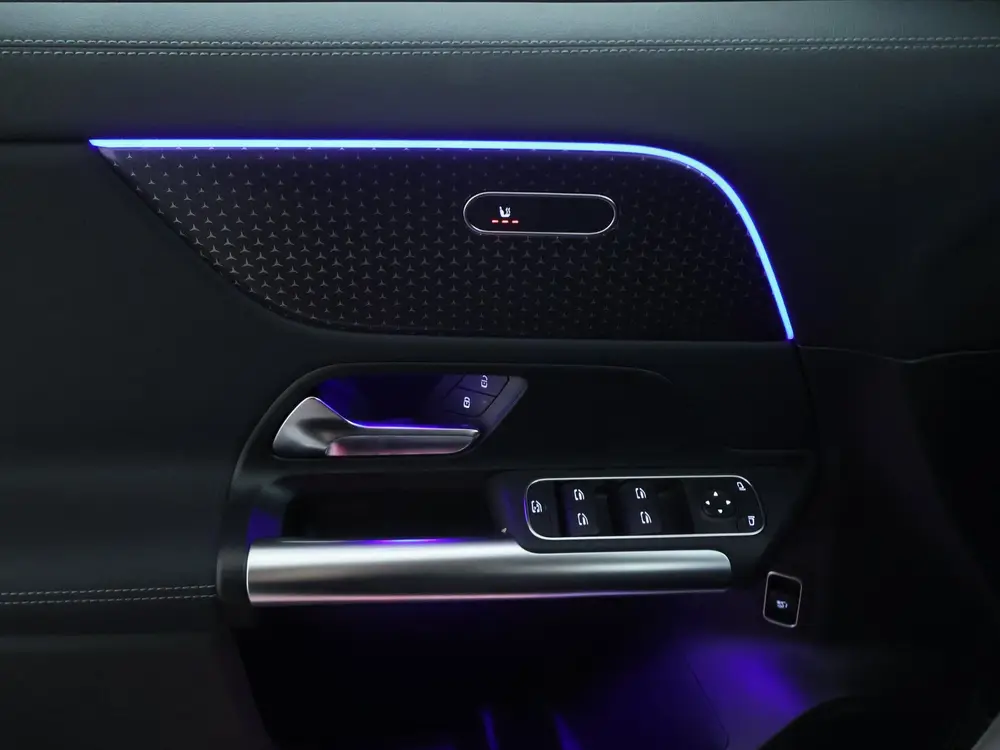Mercedes-Benz EQA 250+ Business Solution 71 kWh uit 2025, foto 5
