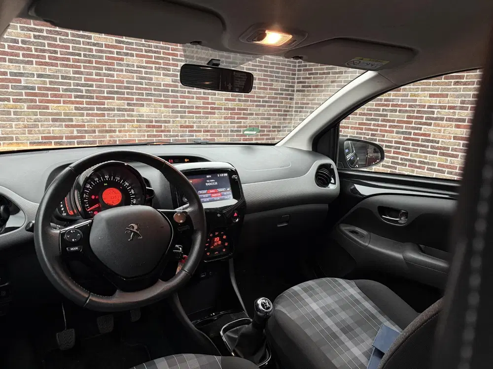 Peugeot 108 1.0 e-VTi Allure Camera Dealer Onderhouden uit 2019, foto 10
