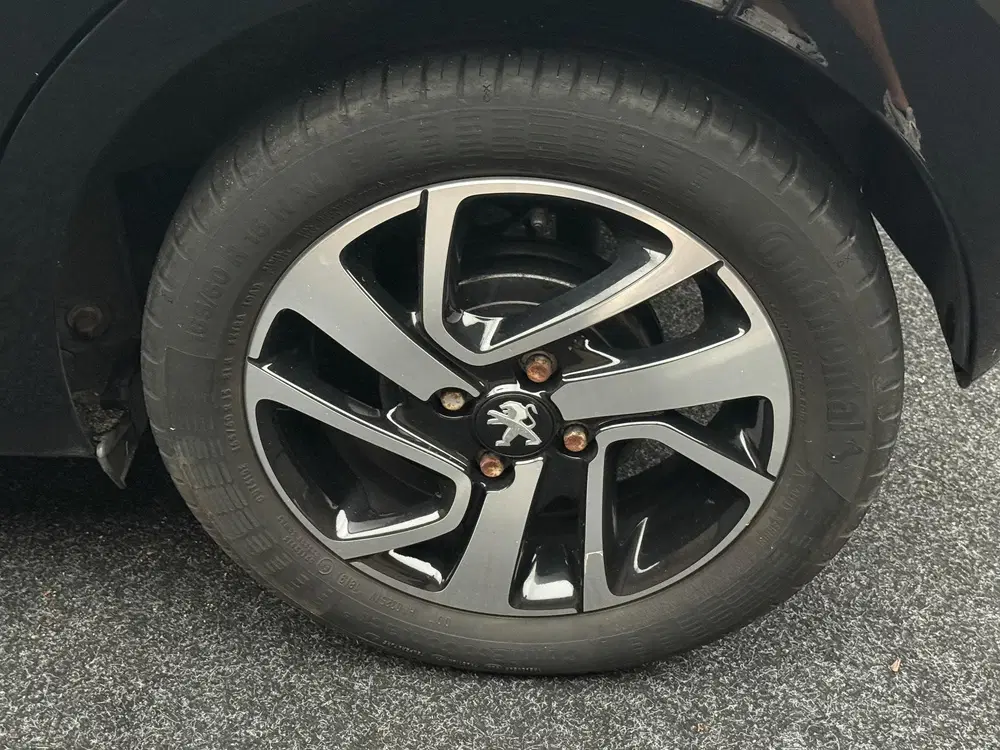 Peugeot 108 1.0 e-VTi Allure Camera Dealer Onderhouden uit 2019, foto 11