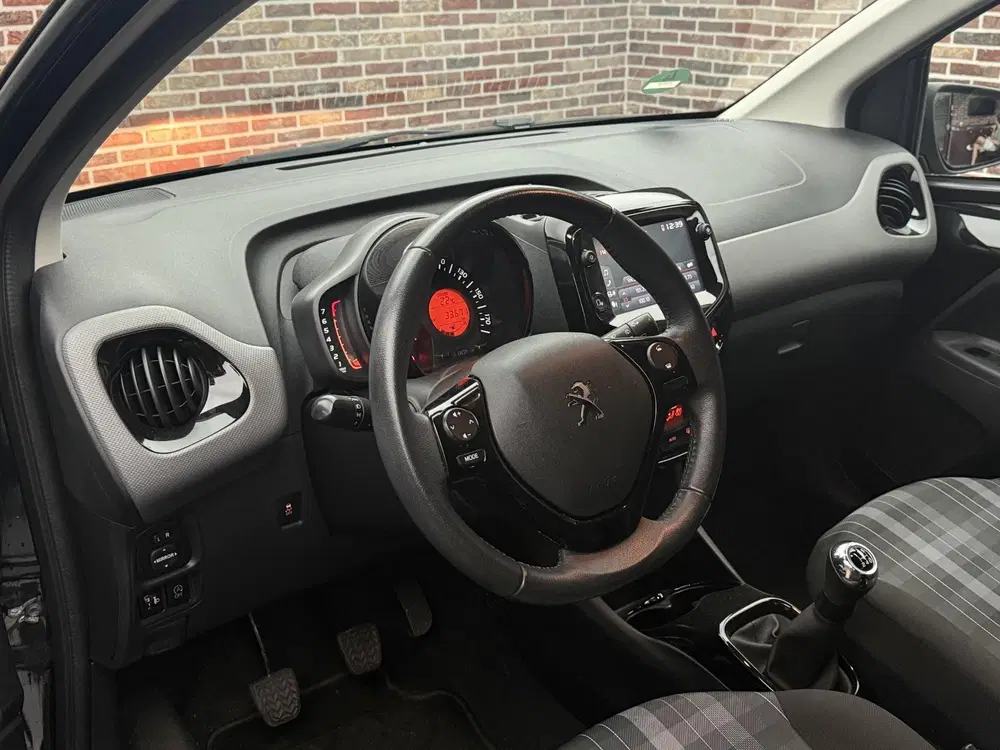 Peugeot 108 1.0 e-VTi Allure Camera Dealer Onderhouden uit 2019, foto 3