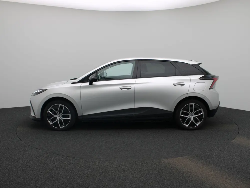 MG MG4 64kWh Luxury Long Range uit 2023, foto 5
