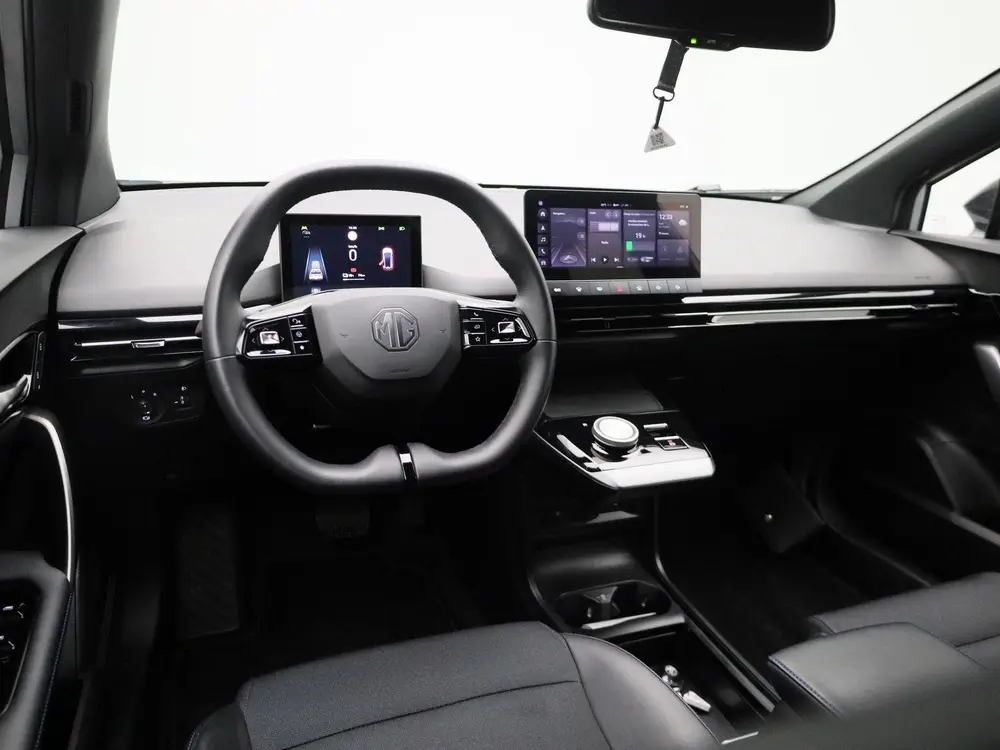MG MG4 64kWh Luxury Long Range uit 2023, foto 8