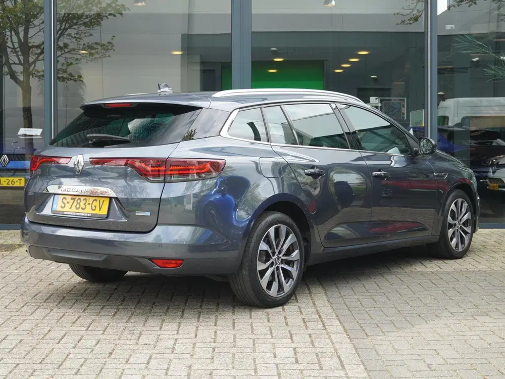 Renault Megane Mégane Estate 1.6 Plug-In Hybrid 160 Techn uit 2023, foto 3