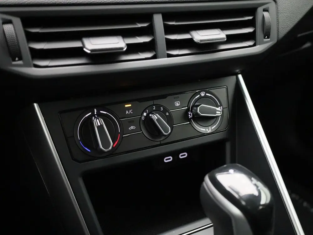 Volkswagen Taigo 1.0 TSI Life Edition | Automaat | Apple Car uit 2025, foto 19