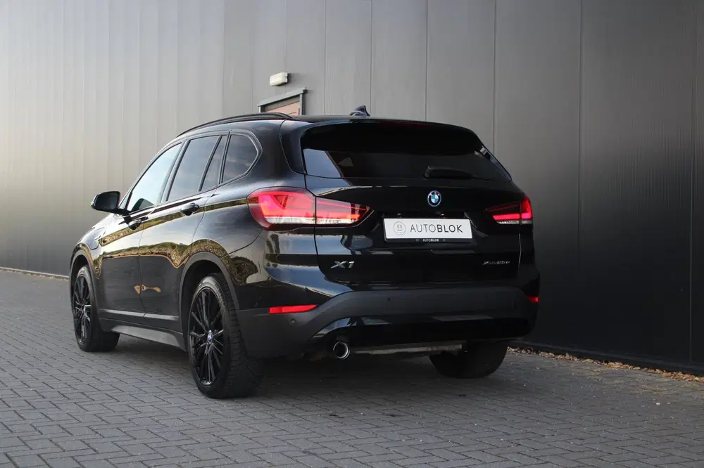 BMW X1 XDrive25e uit 2021, foto 20