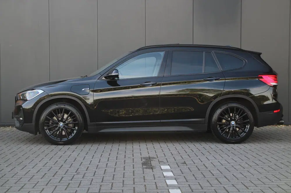 BMW X1 XDrive25e uit 2021, foto 9