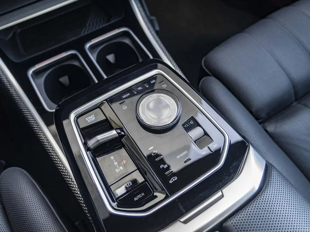 BMW i7 xDrive60 SoH 100% uit 2024, foto 13