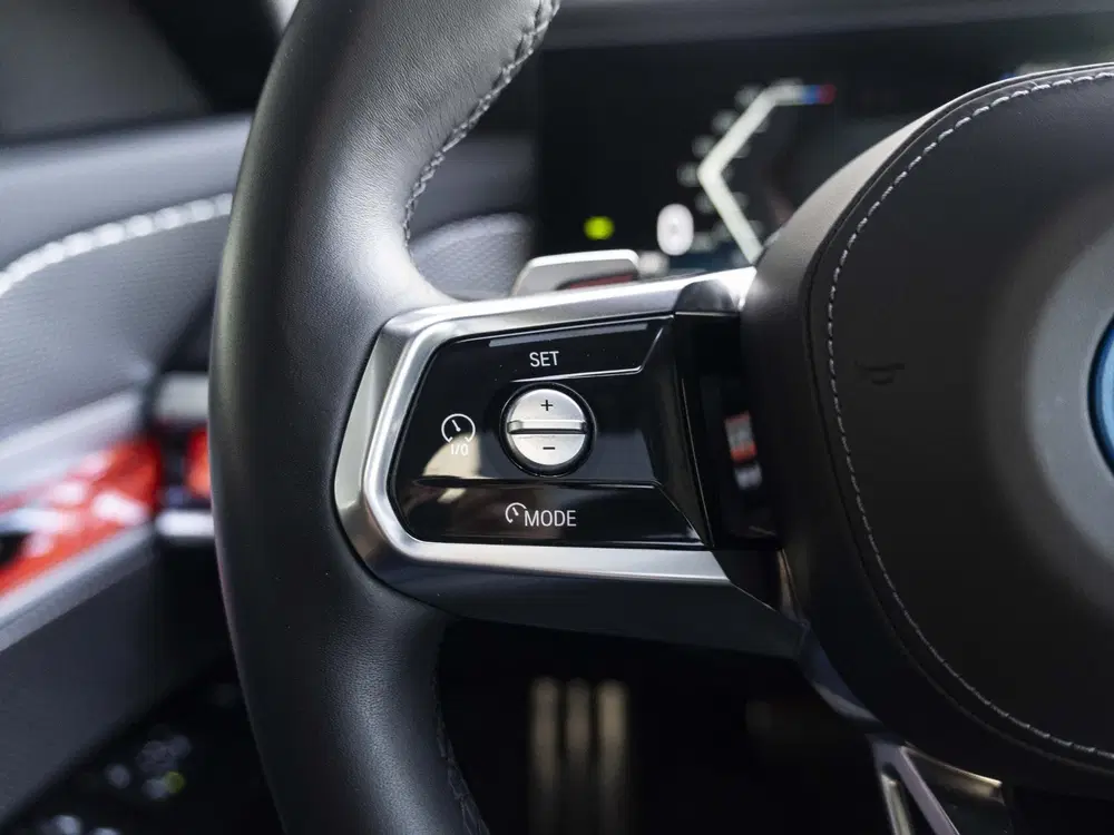 BMW i7 xDrive60 SoH 100% uit 2024, foto 17