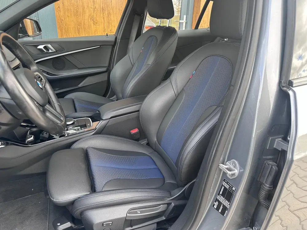 BMW 1-serie 118i Business M-Sport Edition Plus uit 2024, foto 2