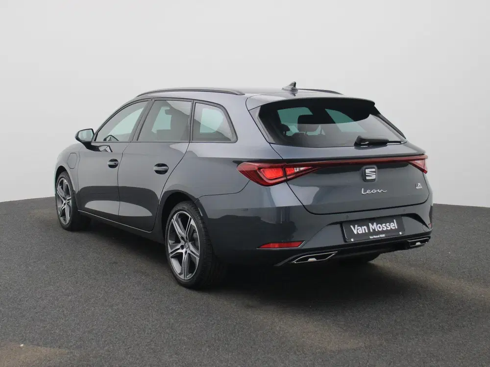 SEAT Leon 1.5 TSI e-Hybrid FR PHEV First Editio uit 2025, foto 2