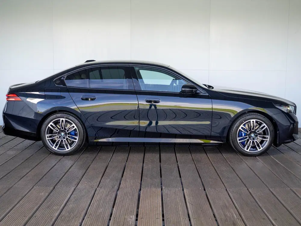 BMW i5 Sedan eDrive40 uit 2026, foto 4