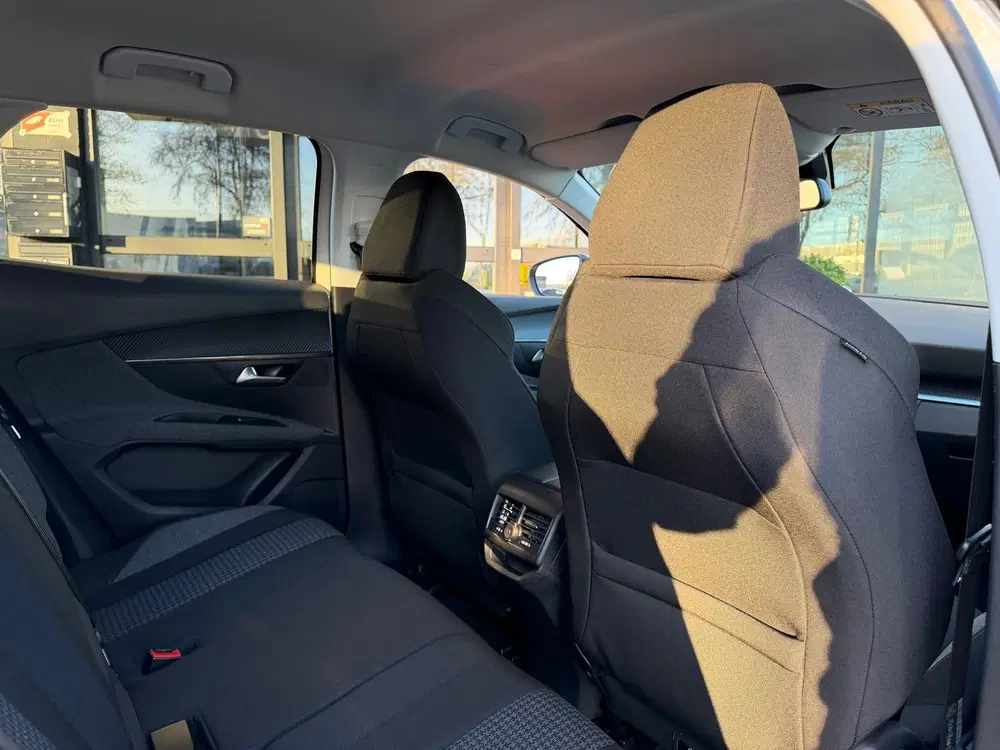 Peugeot 3008 1.2 PureTech Crossway Camera uit 2019, foto 17