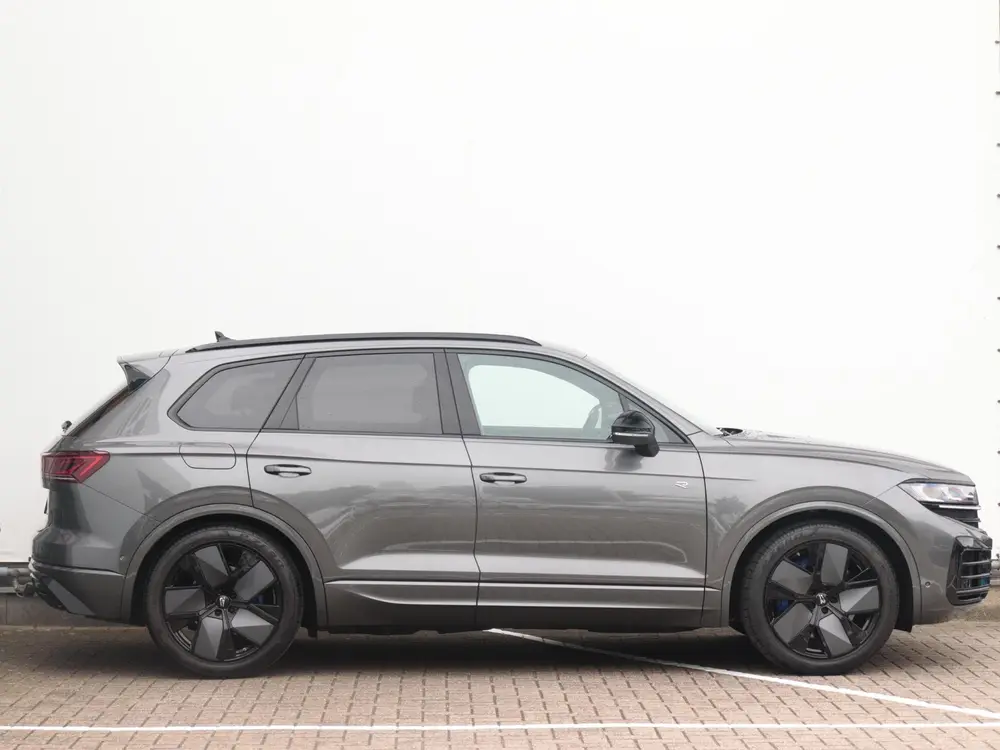 Volkswagen Touareg 3.0 TSi eHybrid 4MOTION R | Trekhaak | Pu uit 2025, foto 2