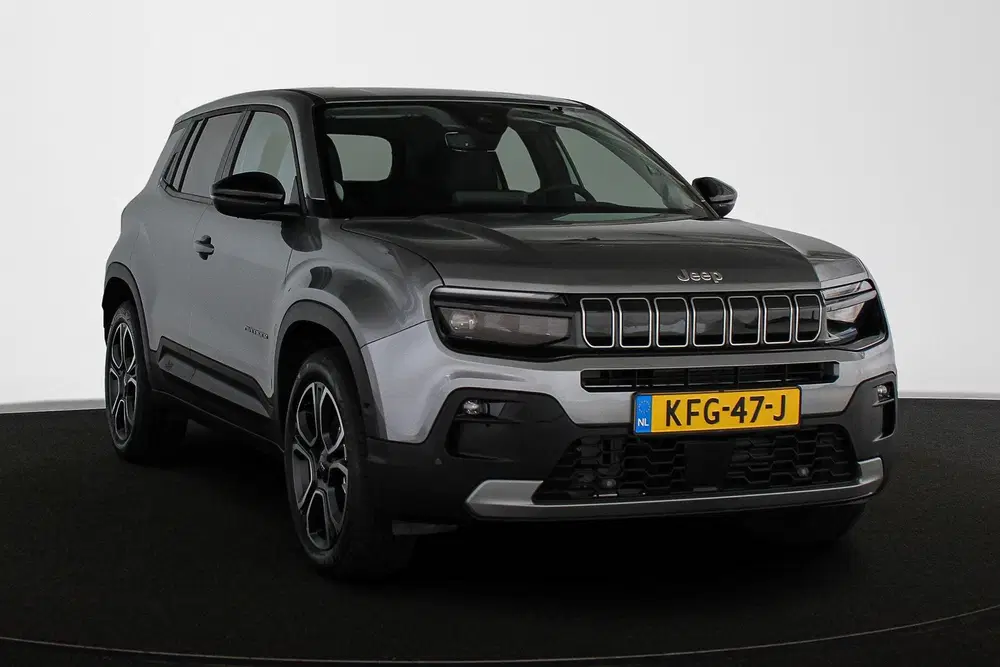 Jeep Avenger Summit 54 kWh Stoel-Voorruitverwarming Ele uit 2026, foto 2