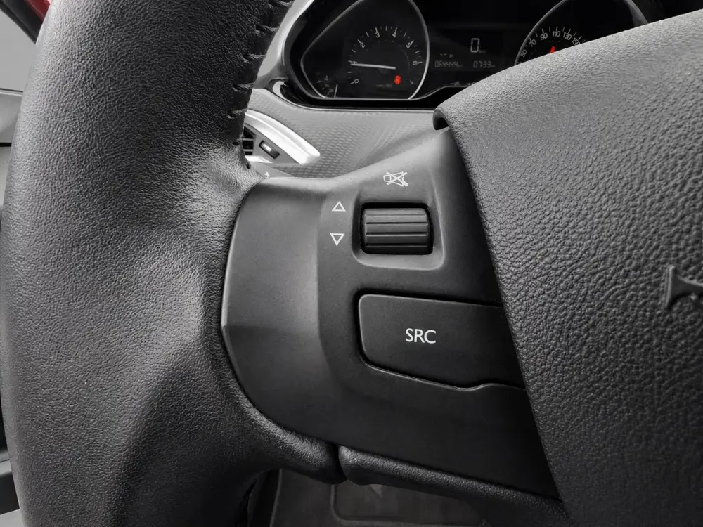 Peugeot 2008 1.2 Signature | Nieuwe Riem | Dealeronderhouden uit 2019, foto 19