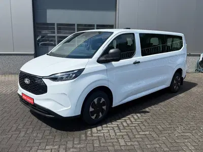 Ford Transit Custom Kombi 9 pers. Vol. elektr. 71 kWh . 34 uit 2026