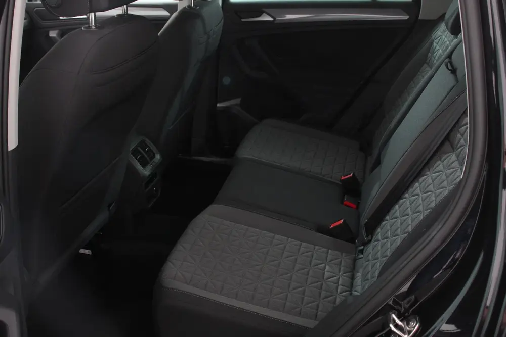 Volkswagen Tiguan 1.5 TSI 150pk Automaat Life Navigatie Appl uit 2023, foto 11