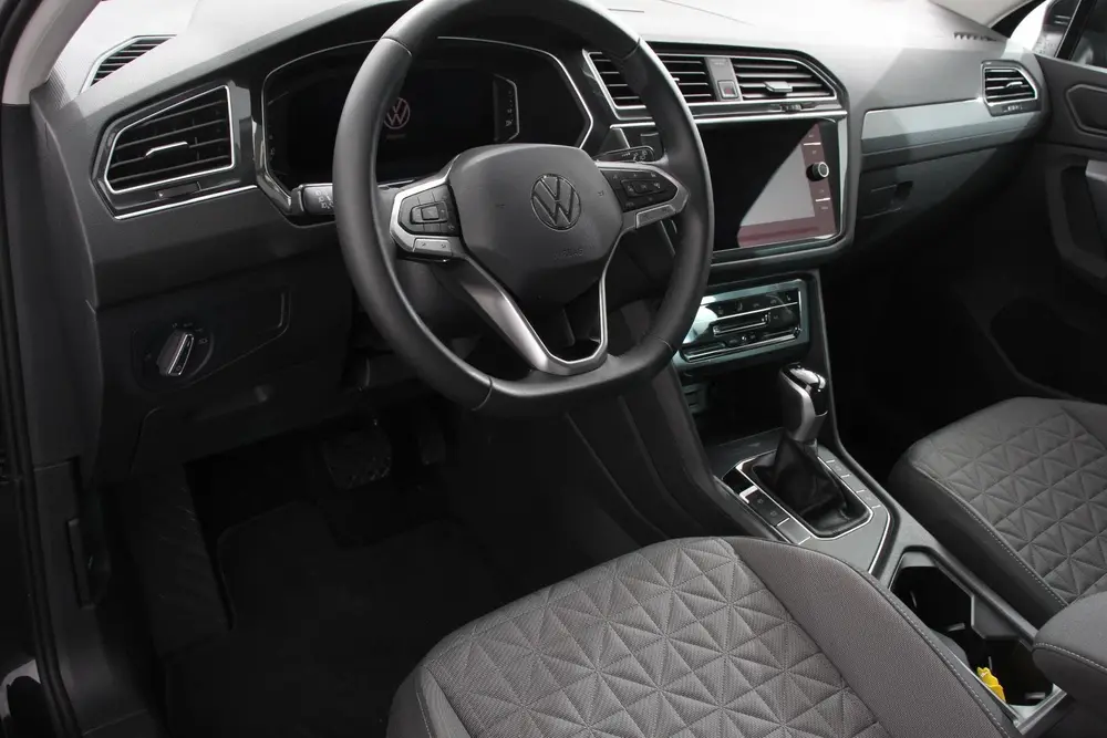 Volkswagen Tiguan 1.5 TSI 150pk Automaat Life Navigatie Appl uit 2023, foto 2