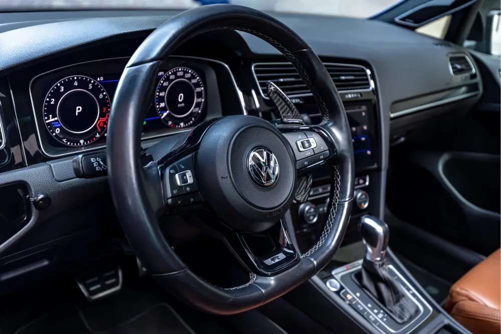 Volkswagen Golf 2.0 TSI 4Motion R Performance Akrapovic/Pano uit 2019, foto 2