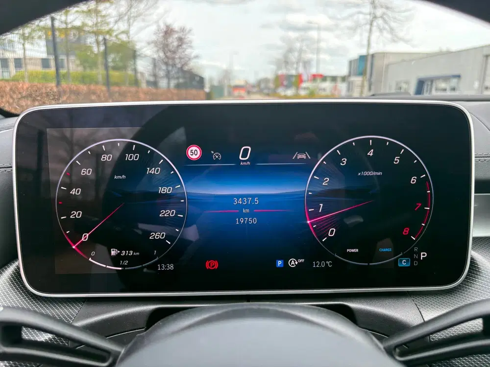 Mercedes-Benz CLE 200 AMG Line Premium Night white uit 2024, foto 9