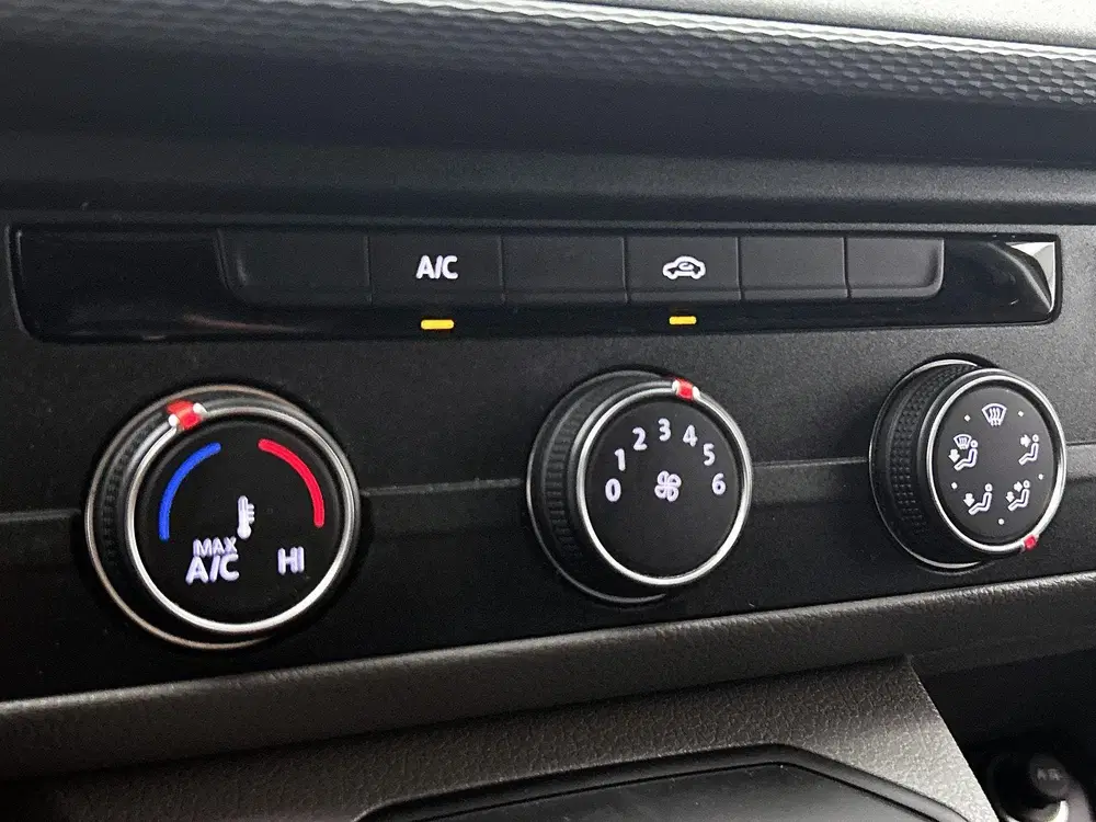 Volkswagen Transporter 2.0 TDI L2H1 150PK uit 2024, foto 18