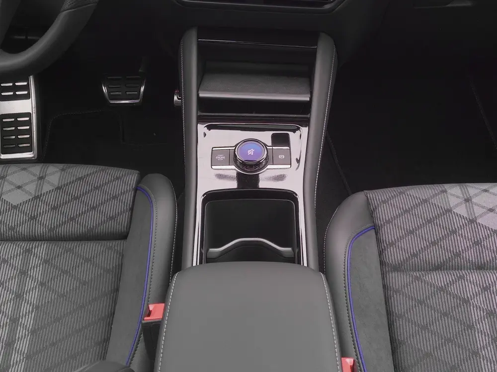 Volkswagen Tayron R-Line Edition 1.5 eHybrid 272 PK | Camera uit 2026, foto 10
