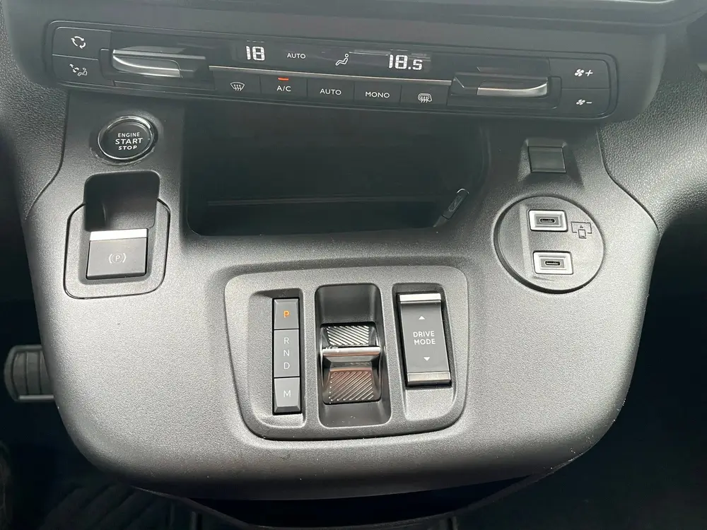 Peugeot Partner 1.5 BlueHDi 130 PK L2 Automaat uit 2024, foto 8