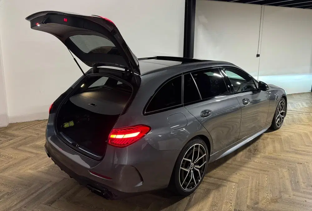 Mercedes-Benz C-Klasse 220 d 4MATIC AMG Mild Hybride PANO KE uit 2023, foto 10