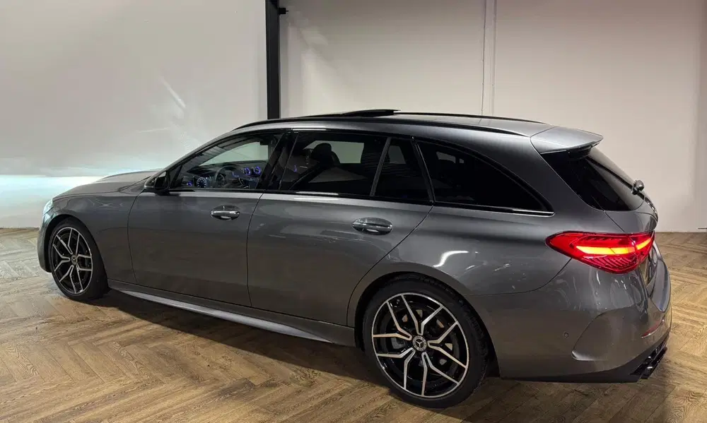 Mercedes-Benz C-Klasse 220 d 4MATIC AMG Mild Hybride PANO KE uit 2023, foto 12