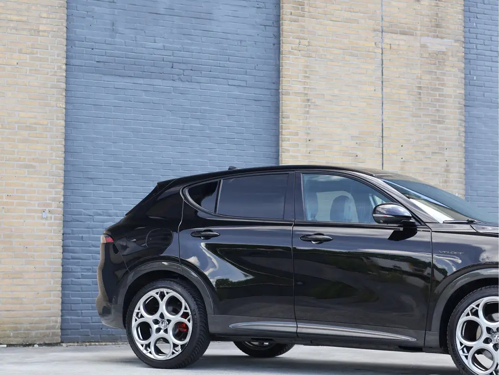 Alfa Romeo Tonale 1.5T Hybrid Veloce 160PK Alcantara | 360 C uit 2023, foto 16