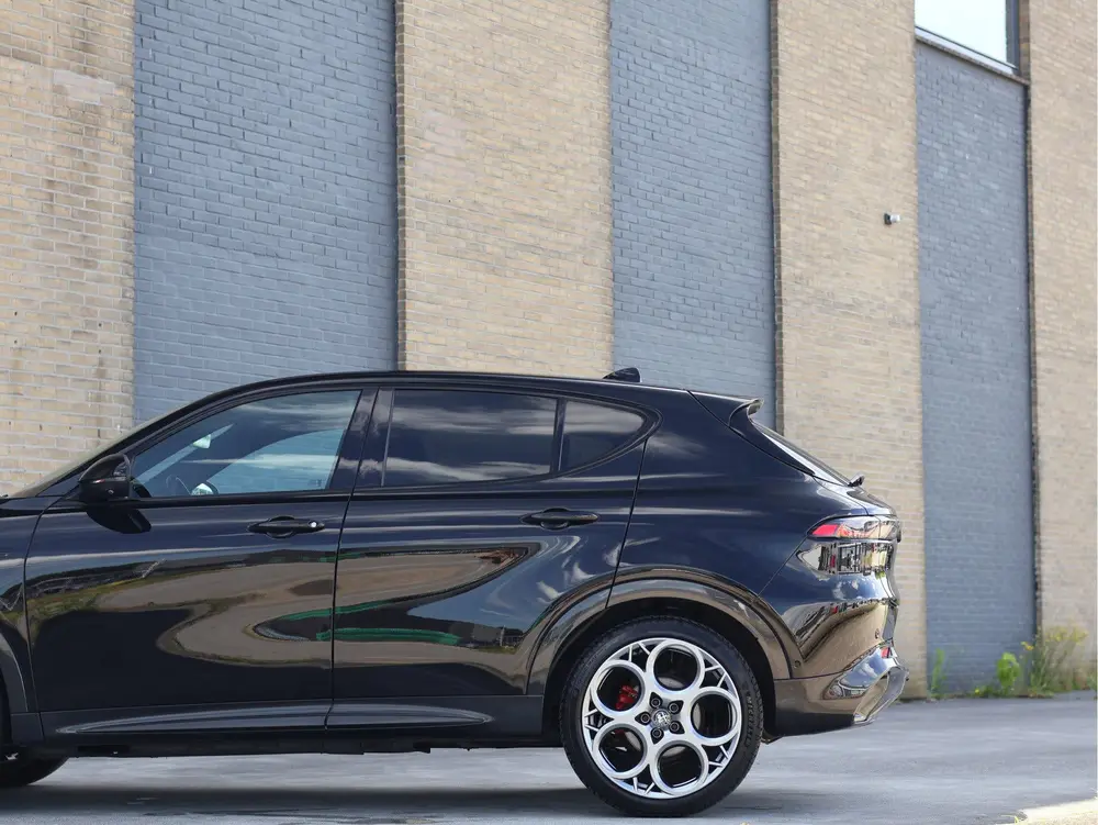 Alfa Romeo Tonale 1.5T Hybrid Veloce 160PK Alcantara | 360 C uit 2023, foto 9