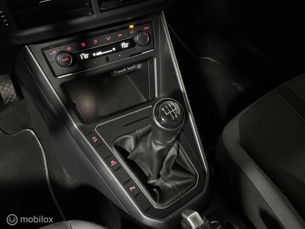 Volkswagen Polo 1.0 TSI R-LINE | AD. CRUISE | APPCNNCT uit 2020, foto 15