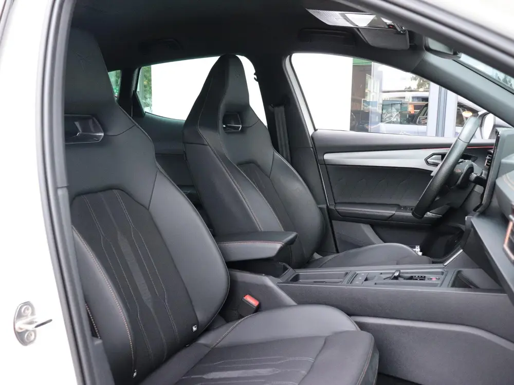 Cupra Formentor 1.4 e-Hybrid 245 pk VZ Performance uit 2022, foto 8