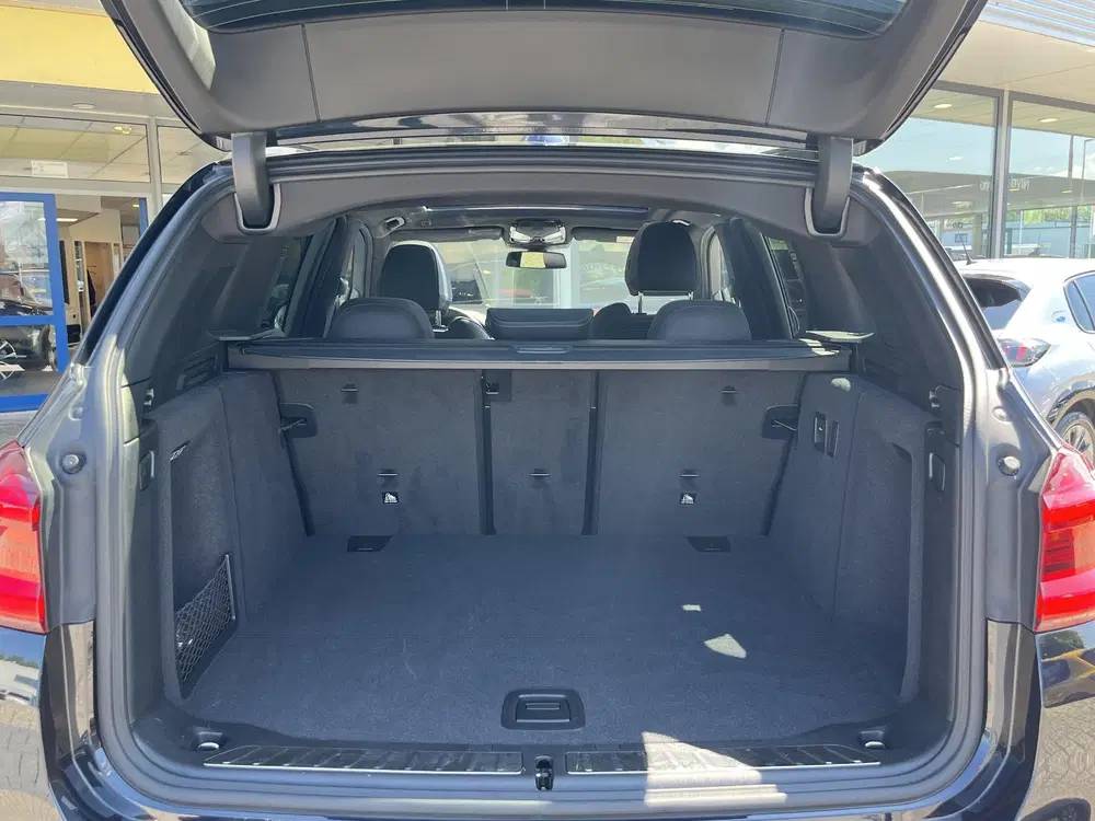 BMW iX3 High Executive 80 kWh uit 2021, foto 10