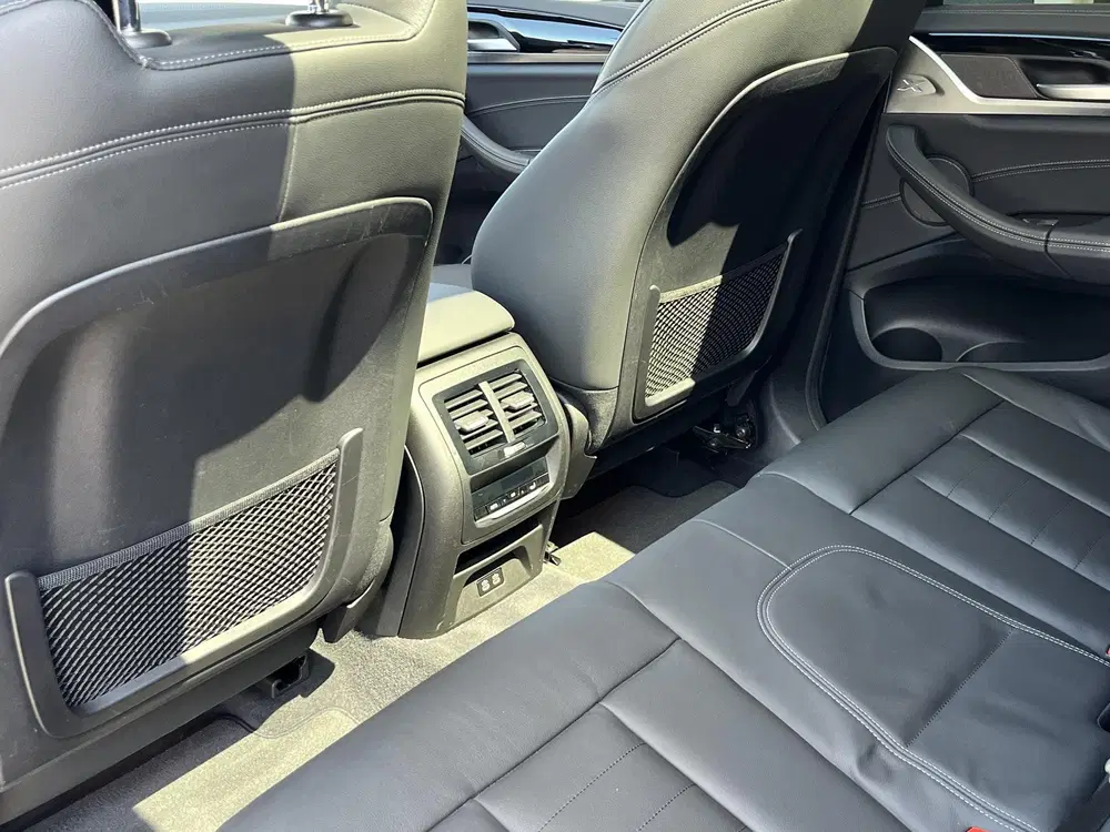 BMW iX3 High Executive 80 kWh uit 2021, foto 18