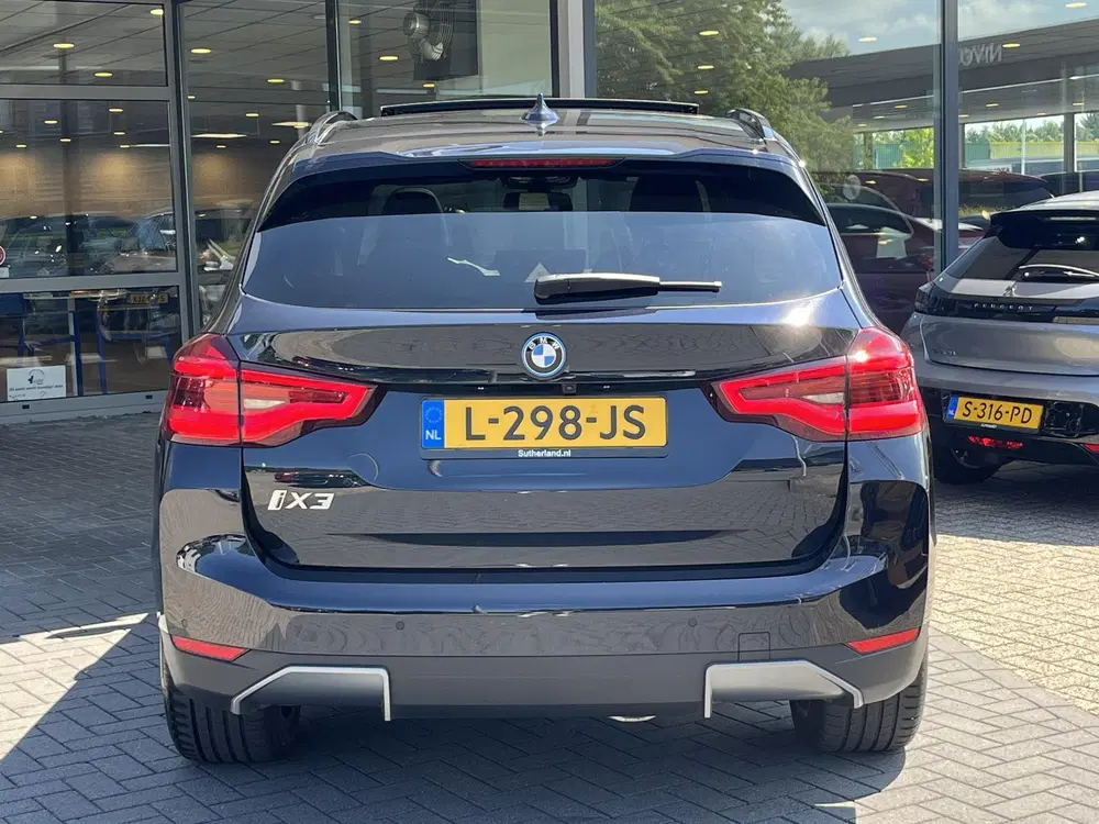 BMW iX3 High Executive 80 kWh uit 2021, foto 8