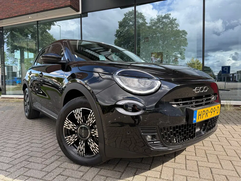 Fiat 600 1.2 Hybrid Urban uit 2025, foto 17