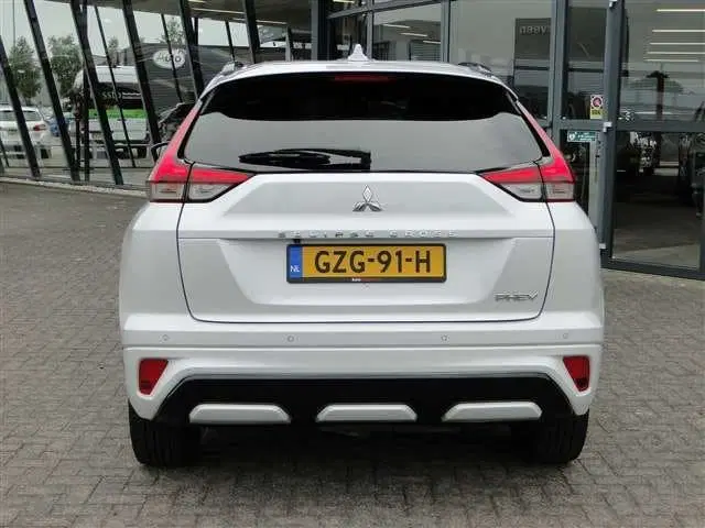 Mitsubishi Eclipse Cross 2.4 Executive . Leer uit 2022, foto 17