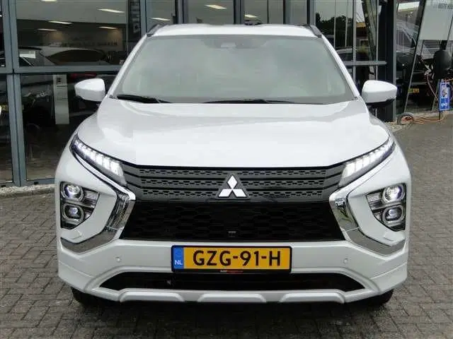 Mitsubishi Eclipse Cross 2.4 Executive . Leer uit 2022, foto 18