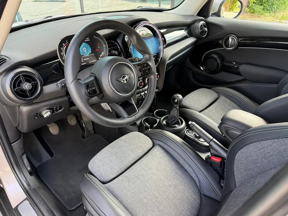 Mini One 1.5 One Business Edition uit 2022, foto 4