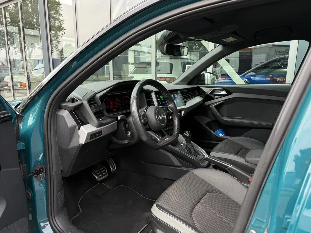 Audi A1 30 TFSI S Line edition one uit 2019, foto 12