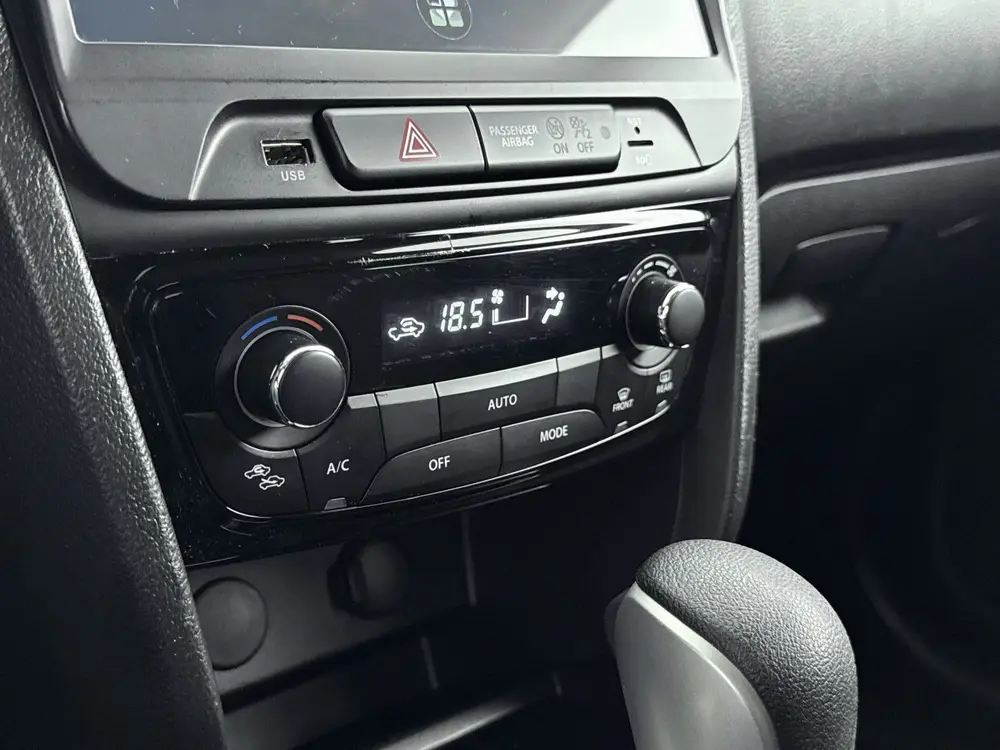 Suzuki Vitara 1.6 Exclusive // APPLECARPLAY // TREKHAAK // uit 2019, foto 16