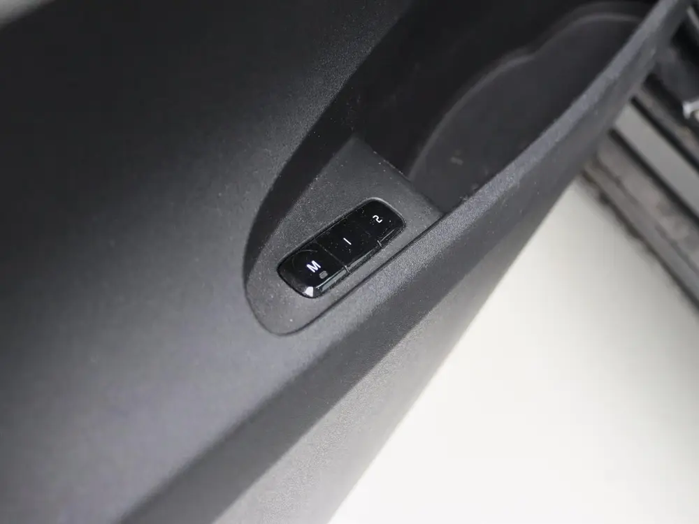 Polestar 2 165kW 64 kWh Standard Range Single Motor 95,47% S uit 2021, foto 19